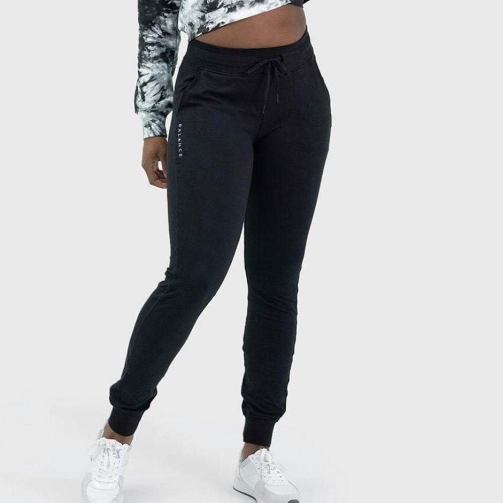 Balance Athletica Joggers in Poise